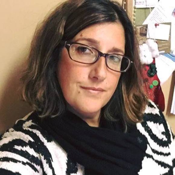 Meet your Posher, Caroline - Picture 1 of 1